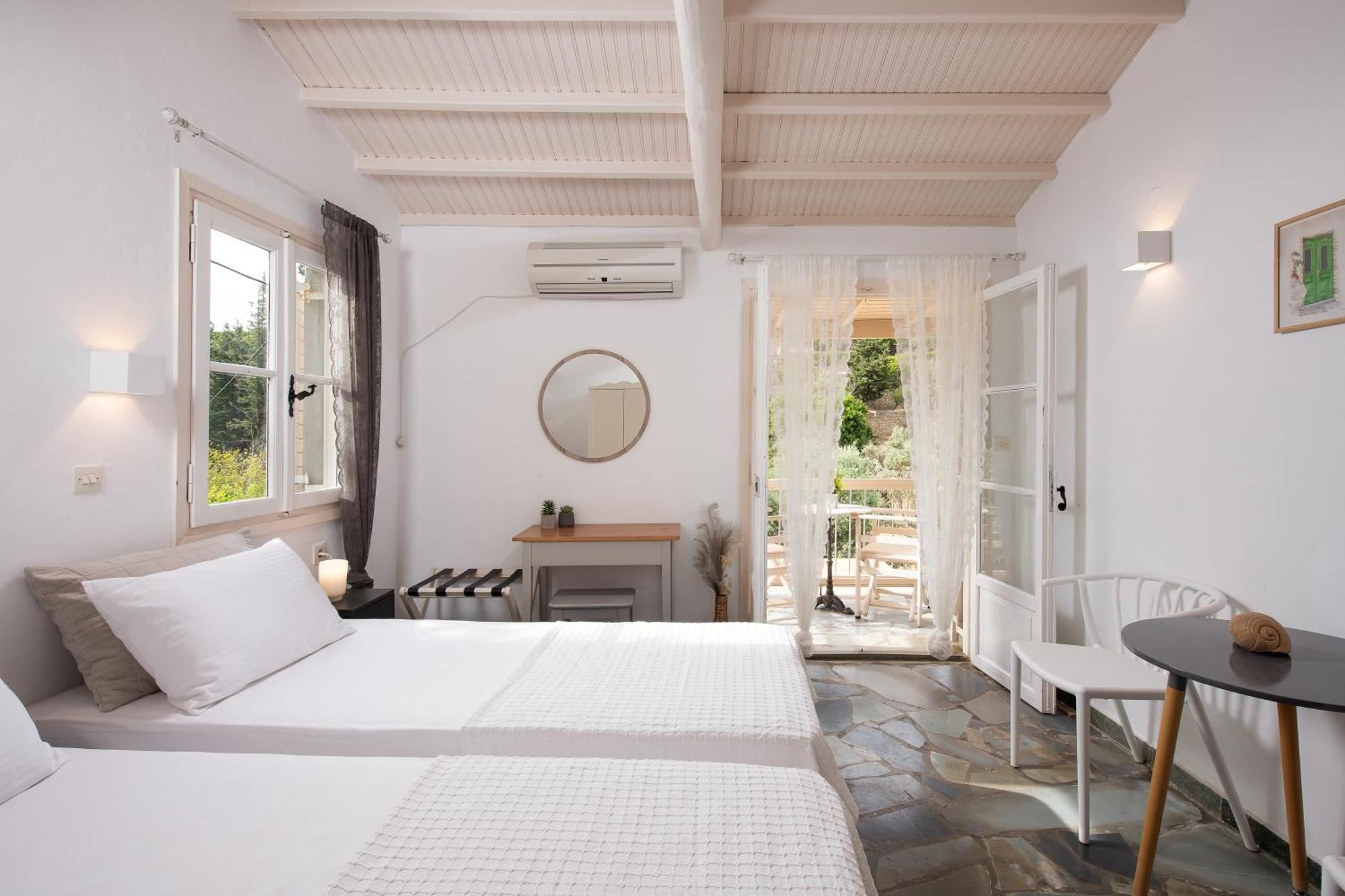 Traditional Houses Near The Sea  Άγιος Πέτρος Αλοννήσου Εξωτερικό φωτογραφία